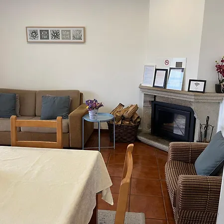 Casa De Casarelhos *