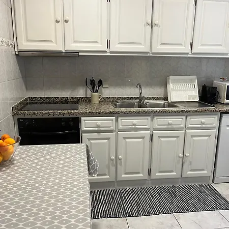 Apartment In Cova Mit Grill, Garten Und Terrasse Geres